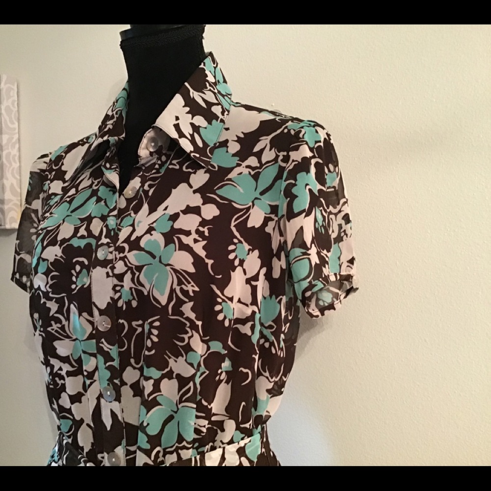Karin Stevens - Picture 3 of 11